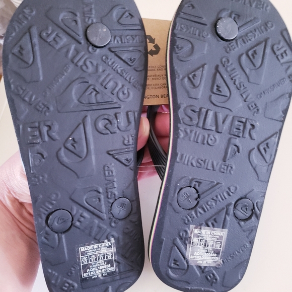 QUICKSILVER NWT Molokai Flip-Flops - Size 13 Youth - Picture 5 of 7